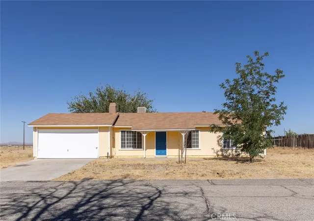 Photo 1 of Single family home for sale at 40712 179th East, Lancaster, CA 93535 | MLS# NP26131007 | Listing updated on 2026-10-06