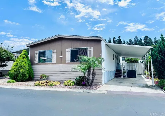 Homes for sale in Vista, CA | 2130 Sunset Dr #122, Vista, CA 92081 | MLS# PTP2604864
