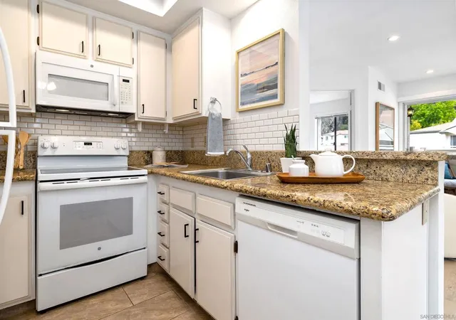 5th image of 8811 Gilman Dr #H, La Jolla, CA 92037 | MLS# 260015586SD