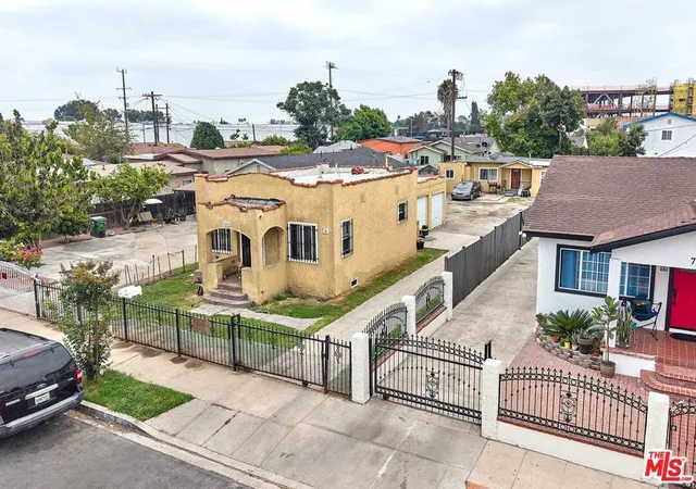 Multi family home for sale at 718 E 110th Street, Los Angeles, CA 90059 | MLS# 26852343
