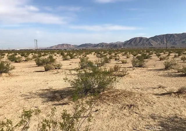 3rd image of 35251 Athletic Field, Yermo, CA 92398 | MLS# HD26139506