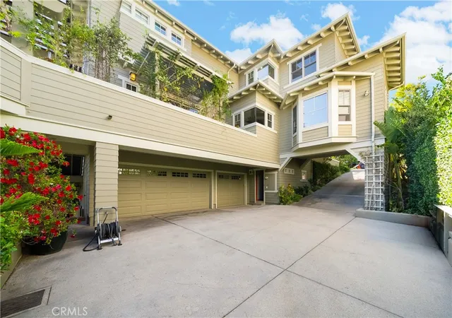 Photo 3 of Sale Pending at 31776 Via Perdiz, Trabuco Canyon, CA 92679 | MLS# OC26139383 | Listing updated on 2026-09-23