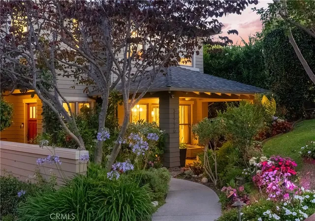 Photo 4 of Sale Pending at 31776 Via Perdiz, Trabuco Canyon, CA 92679 | MLS# OC26139383 | Listing updated on 2026-09-23
