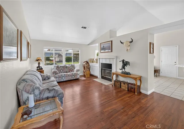 Photo 4 of Single family home for sale at 35962 52nd East, Palmdale, CA 93552 | MLS# SR26135615 | Listing updated on 2026-07-02