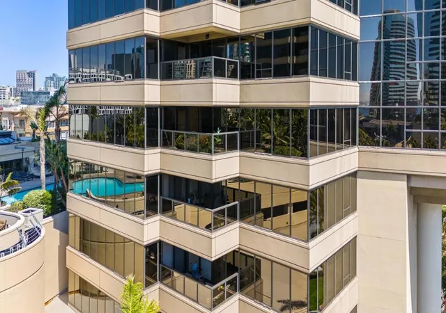 2nd image of 200 Harbor Dr, San Diego, CA 92101