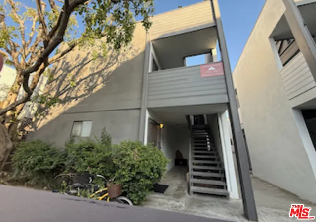 1st image of 38 Horizon Ave, Venice, CA 90291 | MLS# 26852291