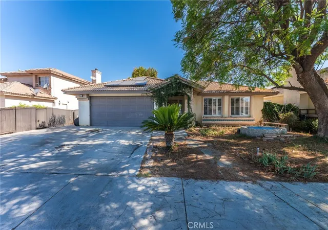 Photo 1 of Sale Pending at 955 Peacock Dr, San Jacinto, CA 92583 | MLS# IG26139527 | Listing updated on 2026-07-10