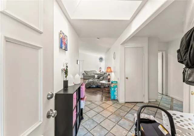 Photo 4 of Sale Pending at 955 Peacock Dr, San Jacinto, CA 92583 | MLS# IG26139527 | Listing updated on 2026-07-10
