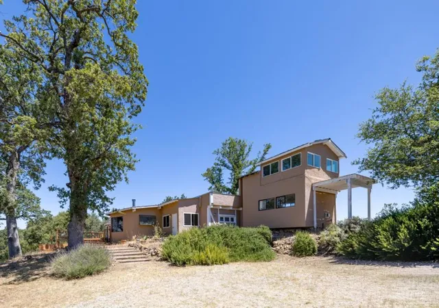 Photo 2 of Single family home for sale at 39700 Laurel Springs Rd, Carmel Valley, CA 93924 | MLS# ML82052321 | Listing updated on 2026-10-03
