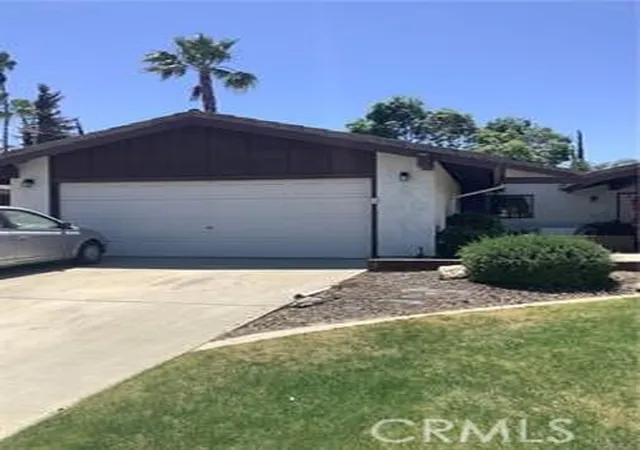 Photo 1 of Sale Pending at 6904 Ranch House, Bakersfield, CA 93309 | MLS# TR26135748 | Listing updated on 2026-10-03