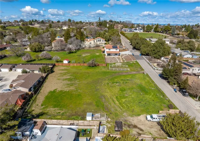 1st image of 0 Orchard, Paso Robles, CA 93446 | MLS# NS26139446