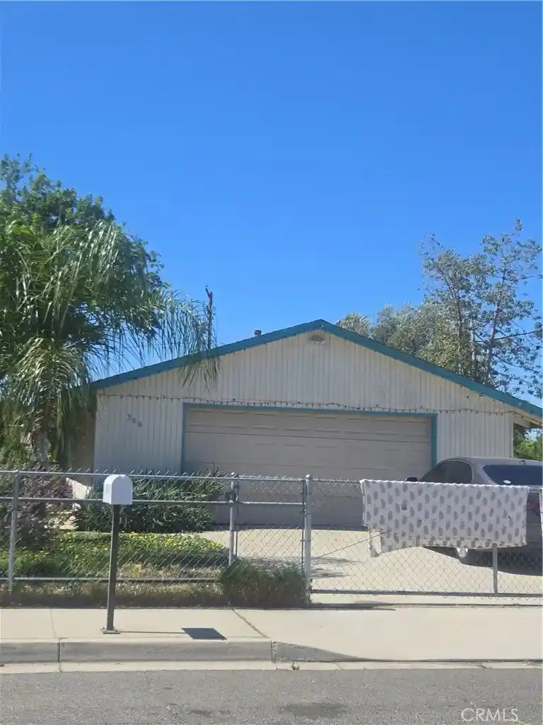 Photo 1 of Single family home for sale at 360 West 5th, San Jacinto, CA 92583 | MLS# SW26135758 | Listing updated on 2026-10-22