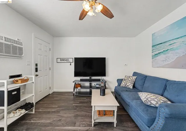 Photo 4 of Single family home for sale at 2924 Elizabeth Ln, Antioch, CA 94509 | MLS# 41139761 | Listing updated on 2026-10-07