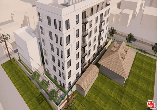 Listing Photo 4 - Condo for sale in building located at 1158 W 37th Pl, Los Angeles, CA 90007
