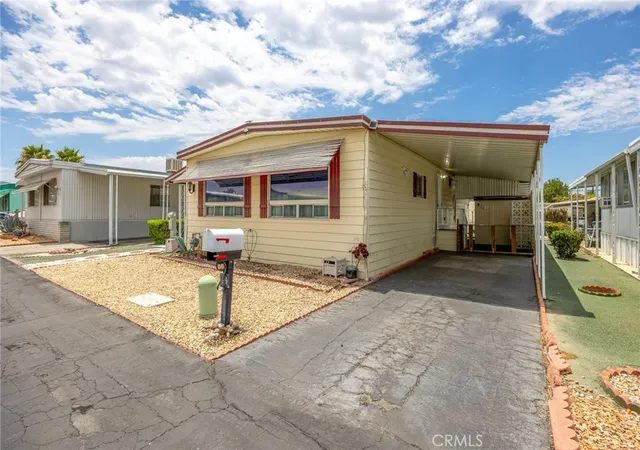 Photo 2 of Manufactured home for sale at 43531 E Acacia #69, Hemet, CA 92544 | MLS# SW26139133 | Listing updated on 2026-07-03