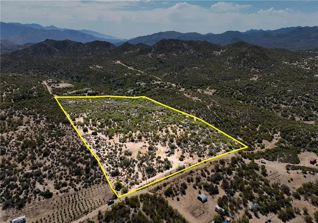 Homes for sale in Anza, CA | 3 Breiner Valley Rd, Anza, CA 92539 | MLS# SW26137133