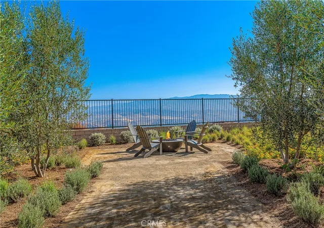 Photo 2 of Single family home for sale at 28422 Old Springs Rd, Castaic, CA 91384 | MLS# SR26138775 | Listing updated on 2026-09-06