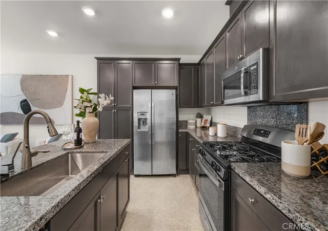Photo 4 of Condo for sale at 7100 Montecito Ln, Eastvale, CA 92880 | MLS# OC26139011 | Listing updated on 2026-09-29