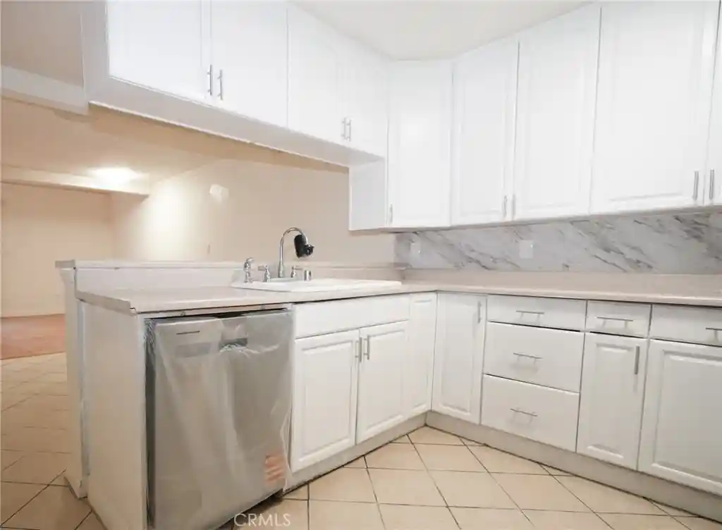 Listing Photo 1 - Condo for sale in 16600 Seville located at 16600 Seville, Fontana, CA 92335 - Unit 16600 Seville