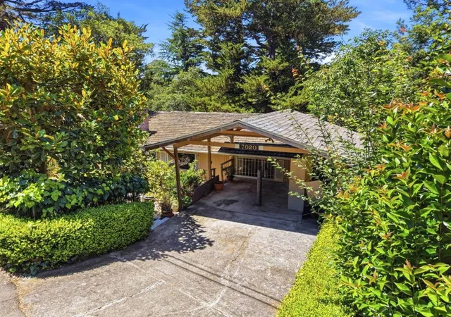 1st image of 7020 Saroni Dr, Oakland, CA 94611 | MLS# ML82052364