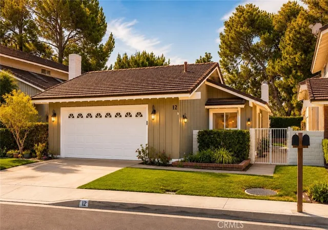 2nd image of 12 Blackswan, Irvine, CA 92604 | MLS# OC26139100