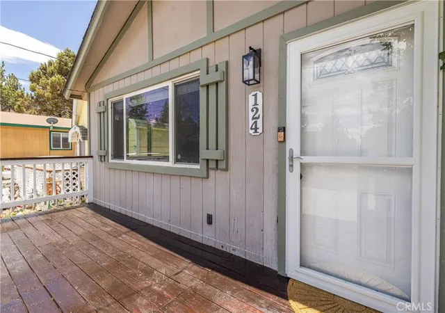 Photo 1 of Single family home for sale at 124 Wabash, Sugarloaf, CA 92386 | MLS# IG26139725 | Listing updated on 2026-10-03