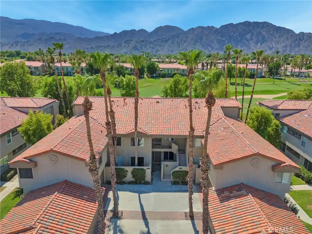 Listing Photo 2 - Condo for sale in 55353 Winged Ft located at 55353 Winged Ft, La Quinta, CA 92253 - Unit 55353 Winged Ft