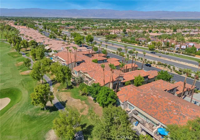Listing Photo 5 - Condo for sale in building located at 55353 Winged Ft, La Quinta, CA 92253