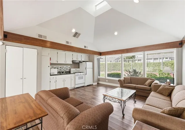 2nd image of 900 W Sierra Madre, Azusa, CA 91702