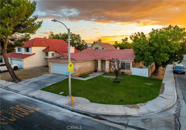 Photo 2 of Single family home for sale at 44129 Amherst Ln, Lancaster, CA 93536 | MLS# SR26139734 | Listing updated on 2026-06-30
