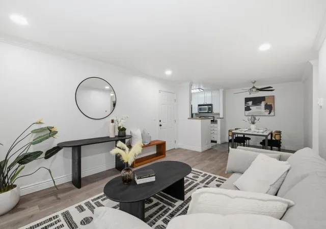 3rd image of 1221 Yarwood Ct, San Jose, CA 95128 | MLS# ML82052385