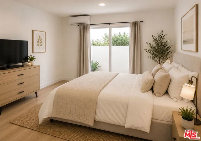 Listing Photo 1 - Condo for sale in building located at 1118 Valencia St, Los Angeles, CA 90015 - Unit #114