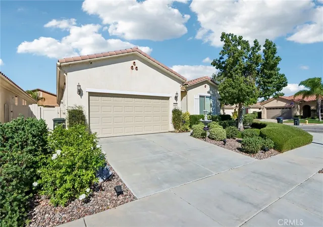 Photo 3 of Single family home for sale at 1450 Corte Alamonte, Hemet, CA 92545 | MLS# SW26139855 | Listing updated on 2026-10-01