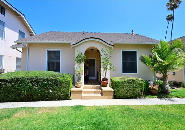 Photo 4 of House for sale at 529 S 541 El Molino St, Pasadena, CA 91101 | MLS# AR26139329 | Listing updated on 2026-09-26