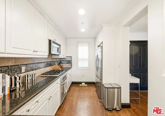 Homes for sale in Playa Vista, CA | 12975 Agustin Pl #218, Playa Vista, CA 90094 | MLS# 26852785