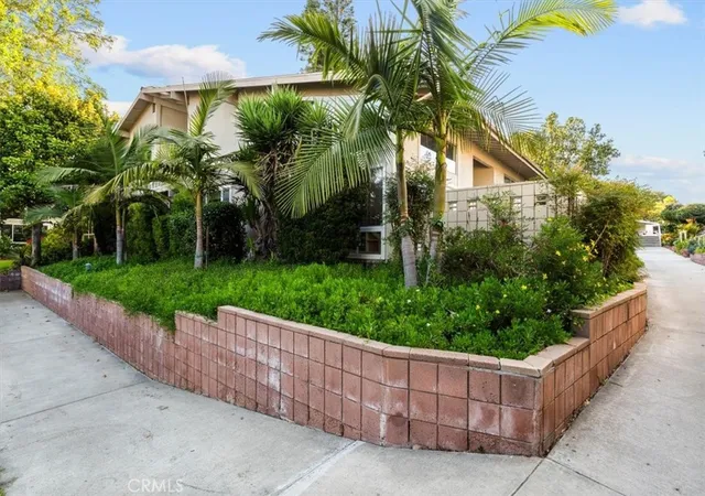Photo 3 of Sale Pending at 397 Avenida Castilla #C, Laguna Woods, CA 92637 | MLS# DW26139829 | Listing updated on 2026-09-24