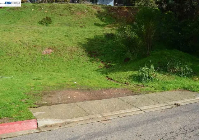 Photo 4 of Land for sale at 4320 Terrabella Way, Oakland, CA 94619 | MLS# 41139825 | Listing updated on 2026-07-03