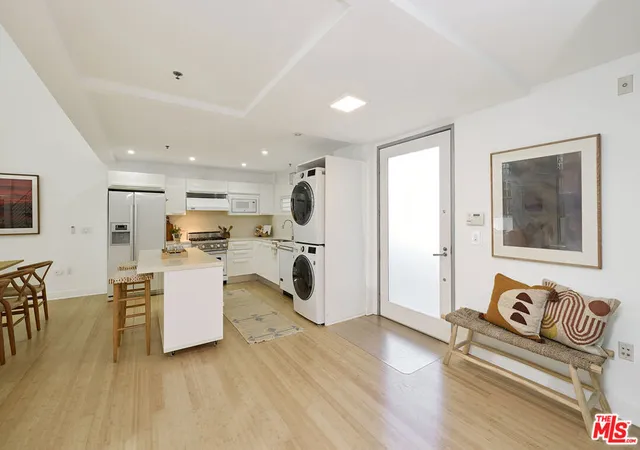 Homes for sale in Marina Del Rey, CA | 13326 Beach Ave #105, Marina Del Rey, CA 90292 | MLS# 26852509