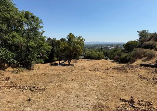 Photo 3 of Land for sale at 811 Crescent, Monrovia, CA 91016 | MLS# DW26139936 | Listing updated on 2026-06-26
