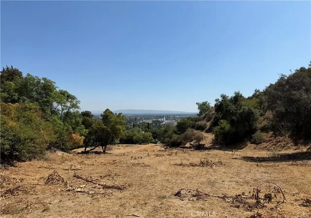 Photo 3 of Land for sale at 811 Crescent, Monrovia, CA 91016 | MLS# DW26139936 | Listing updated on 2026-06-26