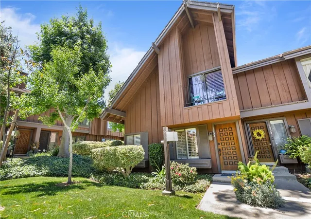 Photo 2 of Townhouse for sale at 1532 Stonewood Ct, San Pedro, CA 90732 | MLS# SR26139939 | Listing updated on 2026-09-19