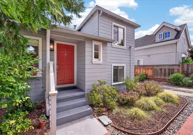 Homes for sale in Menlo Park, CA | 3723 Alameda De Las Pulgas, Menlo Park, CA 94025 | MLS# ML82052403