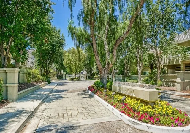 Photo 3 of Sale Pending at 23971 Arroyo Park #82, Valencia, CA 91355 | MLS# SR26137298 | Listing updated on 2026-09-30