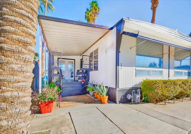 Homes for sale in Indio, CA | 80870 Hwy 111 Unit # 194, Indio, CA 92201 | MLS# 219149680DA
