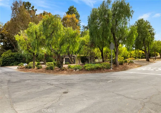5th image of 34 Sweetbay, Rancho Palos Verdes, CA 90275 | MLS# PW26139754