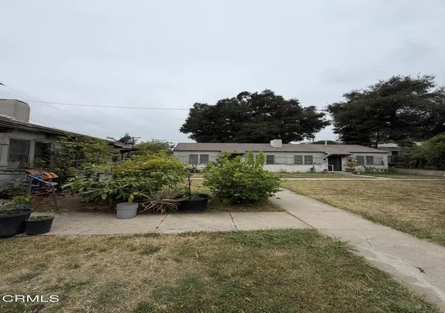 1st image of 816 Glen Wy, Santa Paula, CA 93060 | MLS# V1-37242