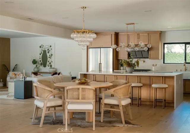3rd image of 17601 Mccormick St, Encino, CA 91316 | MLS# SR26137411