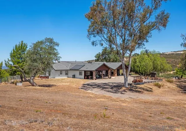Homes for sale in Ramona, CA | 23895 Ladrido, Ramona, CA 92065 | MLS# 260015691SD
