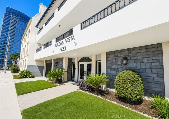 Photo 1 of Condo for sale at 923 E Ocean #5, Long Beach, CA 90802 | MLS# WS26136856 | Listing updated on 2026-10-01