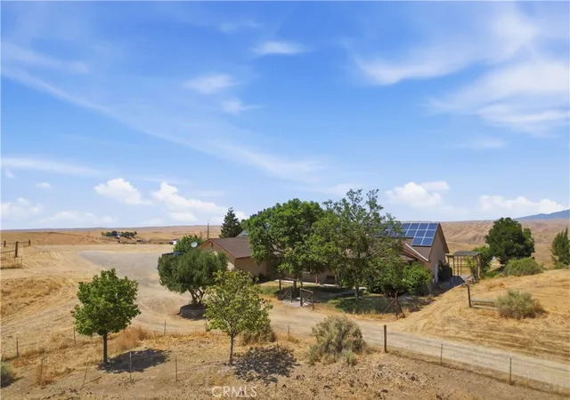 Photo 3 of Single family home for sale at 9701 S Granite, Bakersfield, CA 93308 | MLS# OC26140037 | Listing updated on 2026-06-27